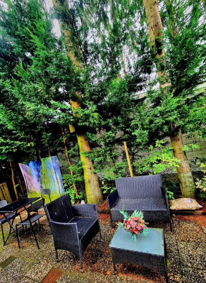 Chalet Op Een Rustig Park In De Natuur Putten Exterior foto